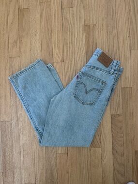 Levi's Straight Ankle Jeans